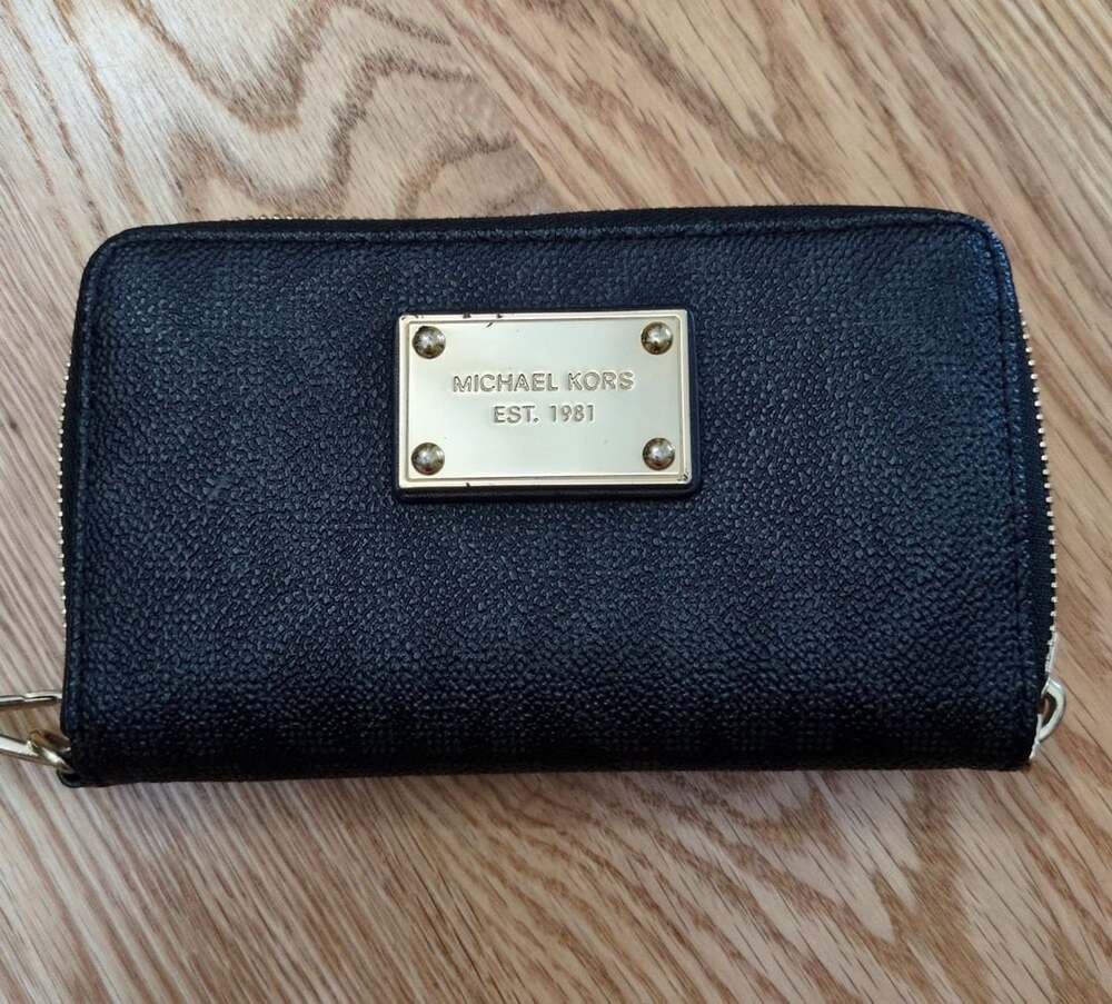 Michael Kors Wristlet Wallet Black Pebbled Leather Zip-Around Wallet